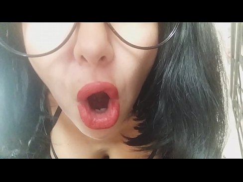 ❤️ ליב, דיין שטיף מאמע וועט דיך היינט נישט לאזן גיין אין שול... איך דארף דיך צופיל... ❤️ סעקס ווידעא ביי אונדז ️❤